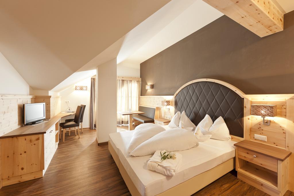 Hotel Am Sonneck Lagundo Luaran gambar